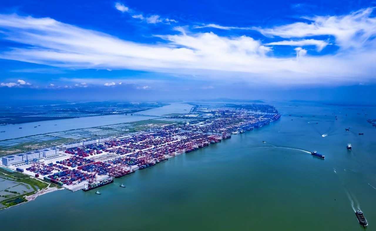 美中高层次人才交流协会副会长董雯举博士率队考察广州高新技术产业开发区